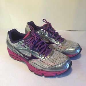 Mizuno women’s tennis shoes